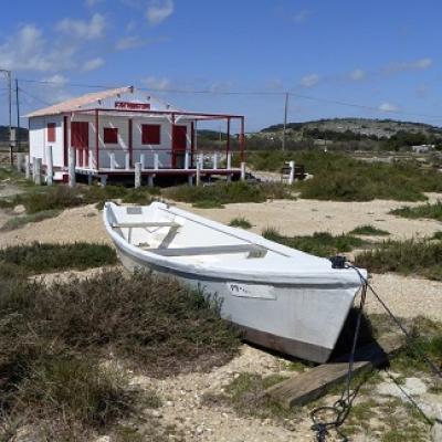 Learn French and hike in south of France